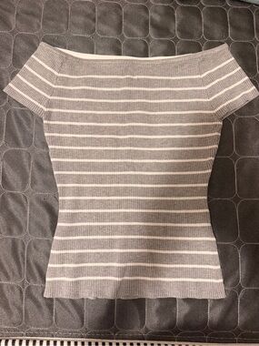 Off-Shoulder Ribbed Stripe Top - Gray & White